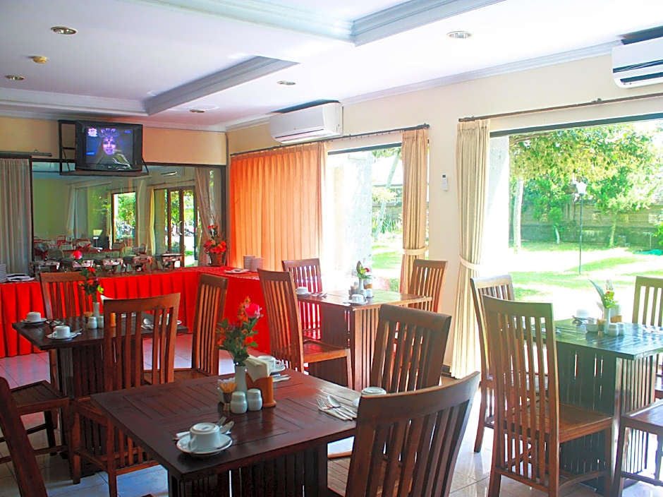 JIMBARWANA HOTEL