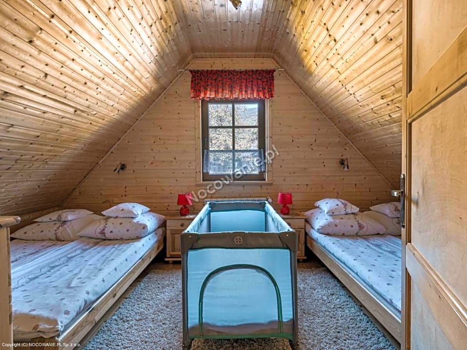 DOMKI NA WCZASOWEJ