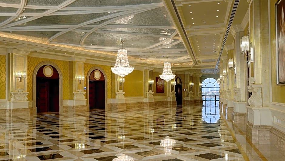 The Ritz-Carlton Abu Dhabi - Grand Canal