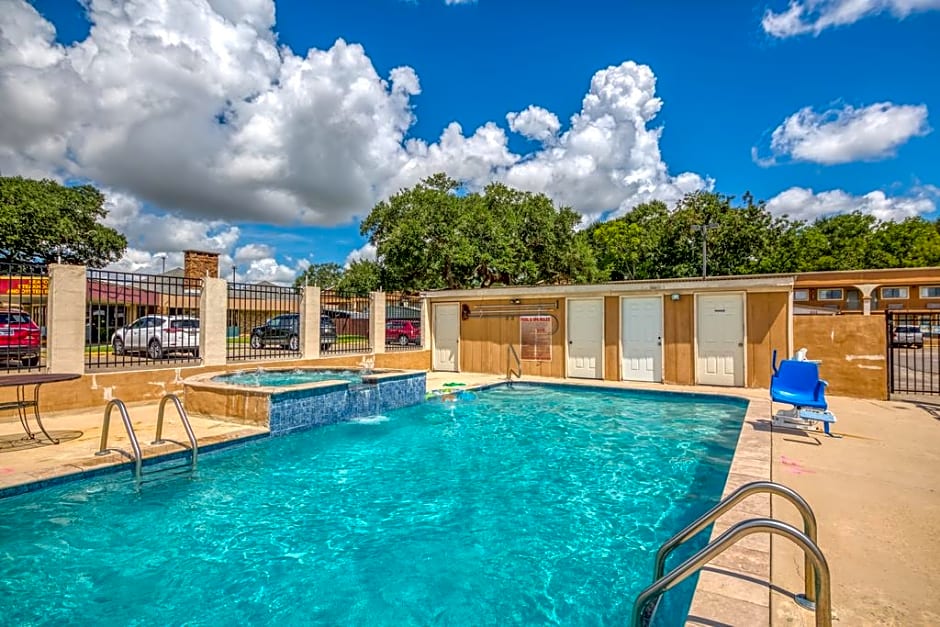 Budget Inn and Suites