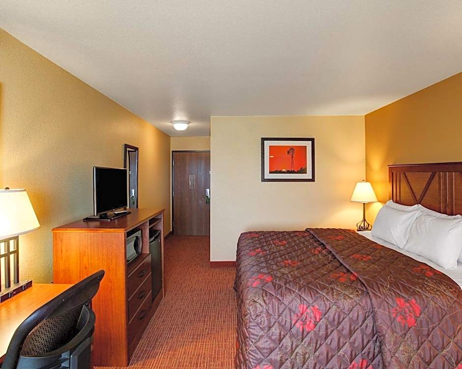 Rodeway Inn & Suites Phillipsburg