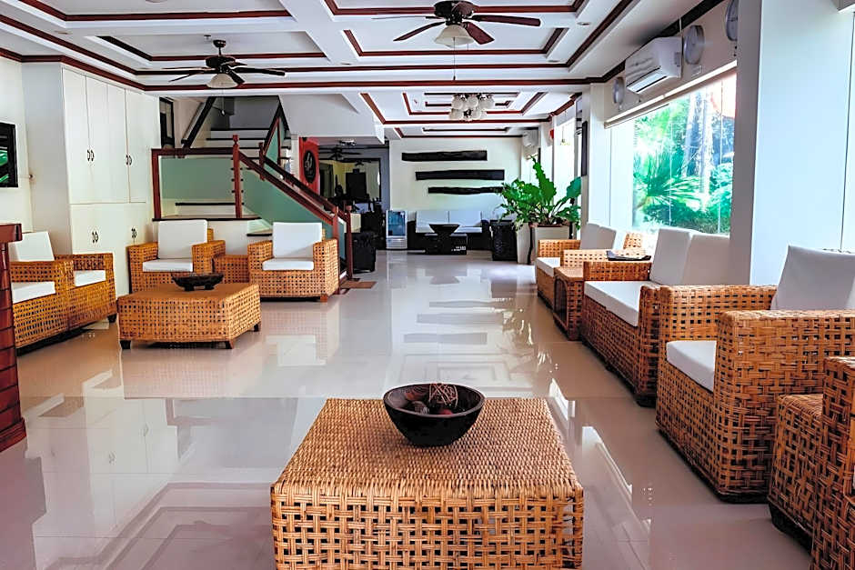 Ipil Suites Puerto Princesa