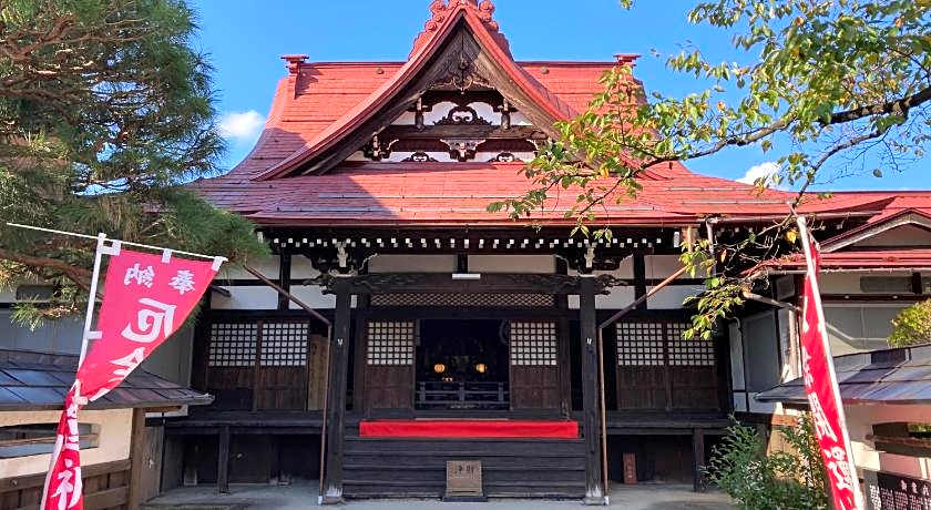TEMPLE HOTEL TAKAYAMA ZENKOJI