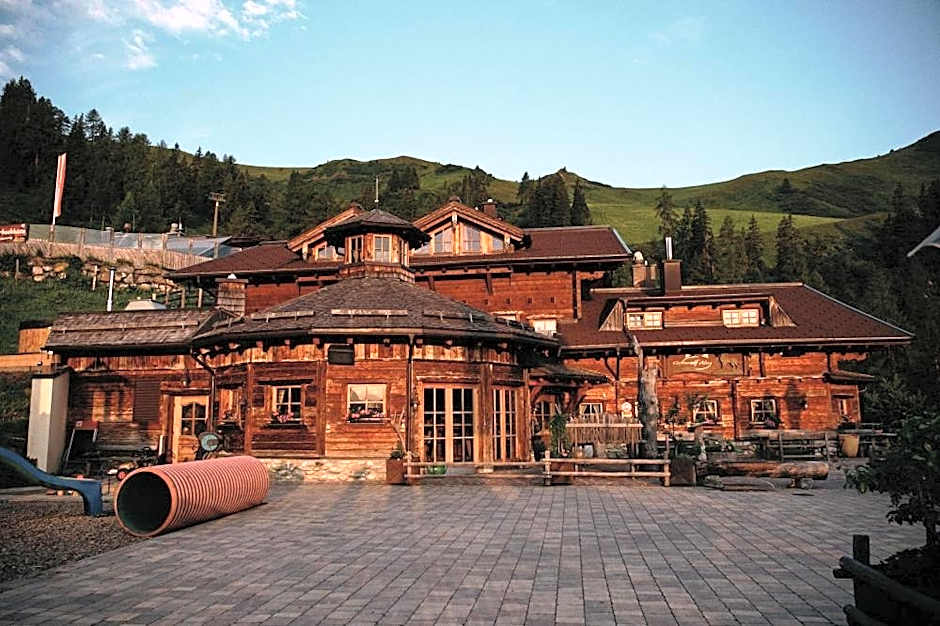 Gehwolfalm Berghotel