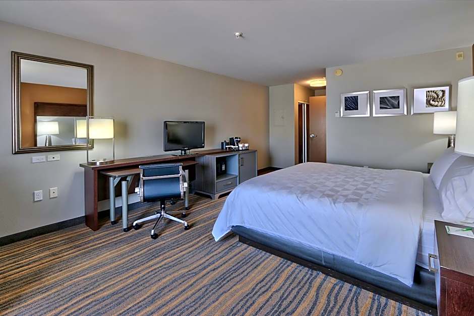 Holiday Inn & Suites Albuquerque-North I-25 By IHG