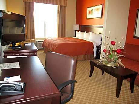King Room with Roll-in Shower - Disability Access/Non-Smoking