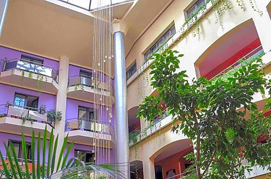 Ararat Hotel