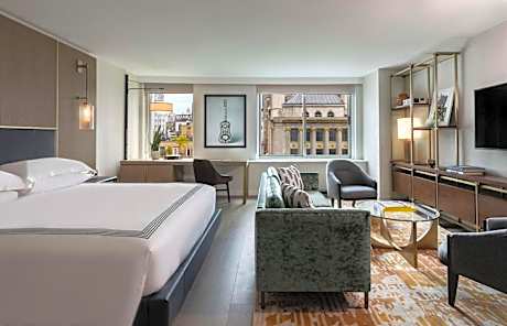 Deluxe King Room