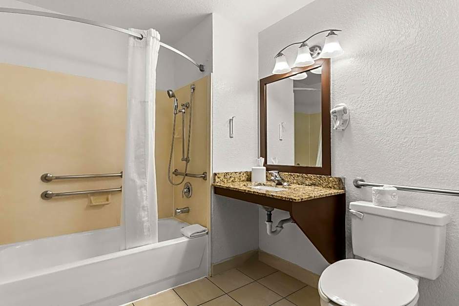 Quality Inn & Suites Denver International Airport