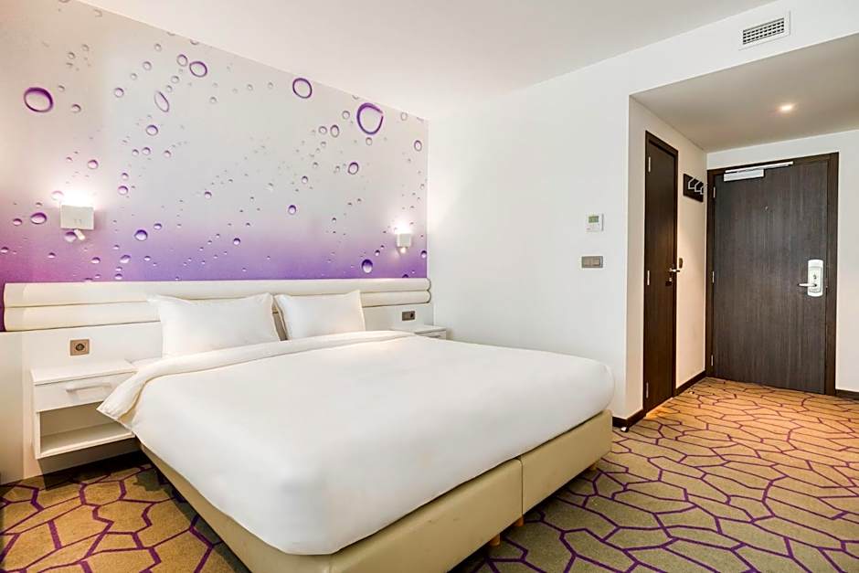 B&B HOTEL Mons Centre