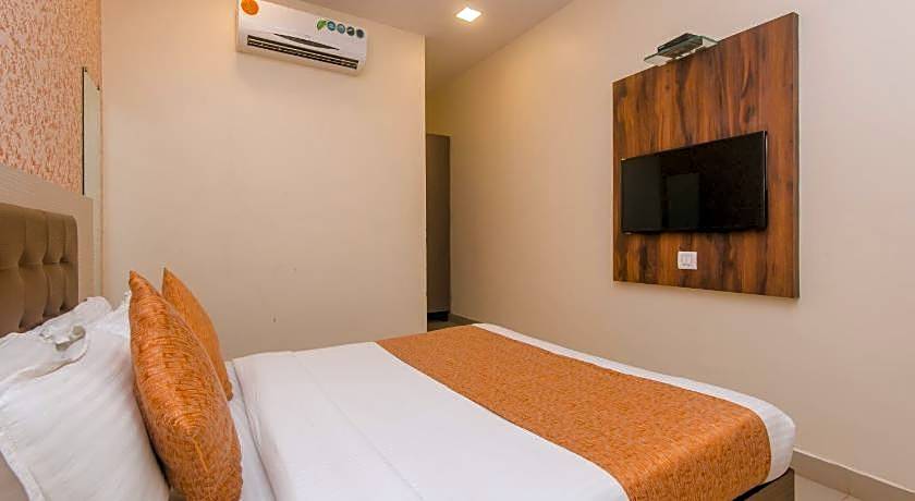 Super Hotel O Golden Nest Near Chhatrapati Shivaji International Airport