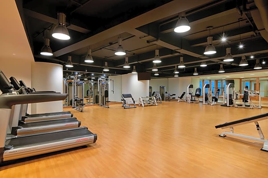 Crowne Plaza Zhuhai City Center By IHG