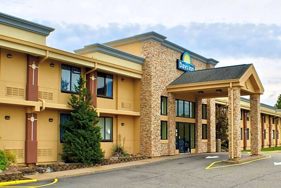 Days Inn by Wyndham Wayne