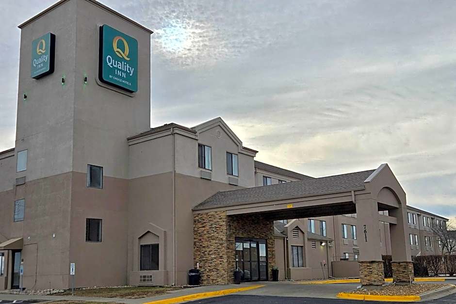 Quality Inn Kansas City International Airport