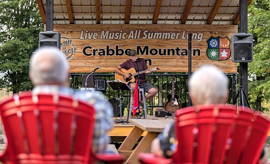 Crabbe Mountain Inn