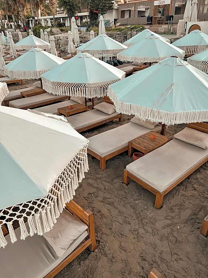 Kalia Beach Hotel Side