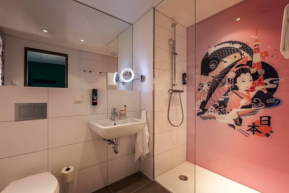 Holiday Inn - the niu, Tab Dusseldorf Main Station By IHG