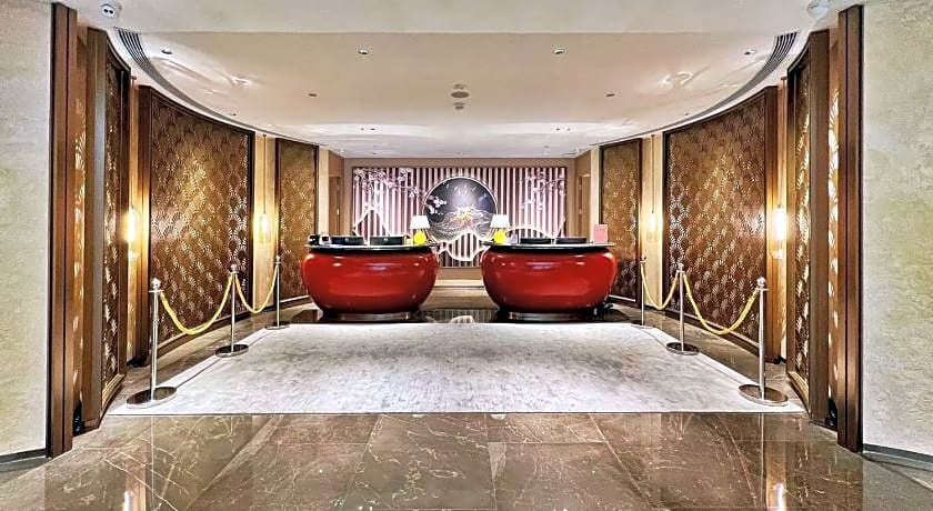 Landmark International Hotel