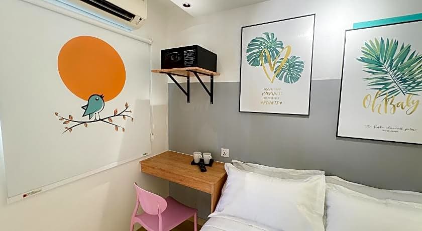 Apple 1 Hotel Gurney