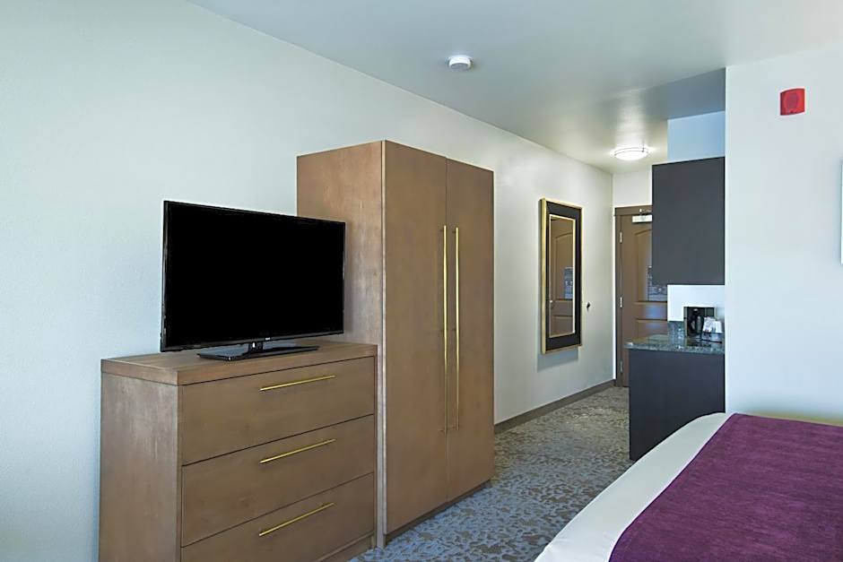 Oxford Suites Sonoma - Rohnert Park