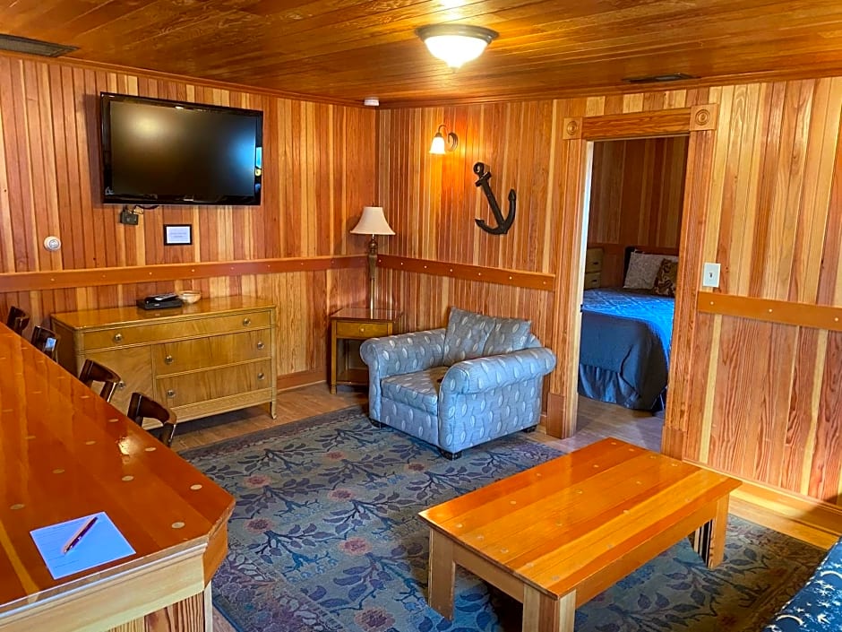 Whistling Winds Motel
