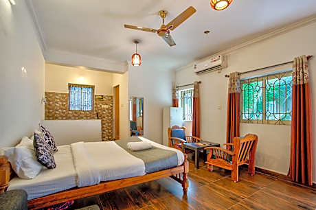 Candolim Glitter Sand