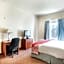OYO Townhouse Clute Lake Jackson