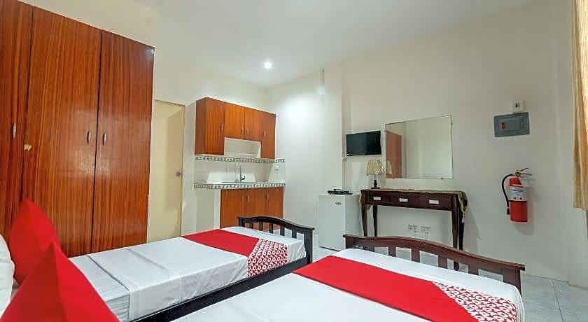 OYO 556 3j's And K Apartment