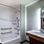 La Quinta Inn & Suites by Wyndham Chattanooga Downtown/South