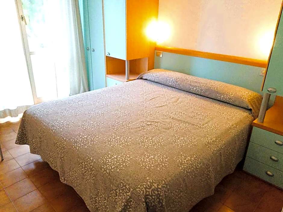 Hotel Etna - Hotel per Coppie e Famiglie con Parcheggio e Spiaggia