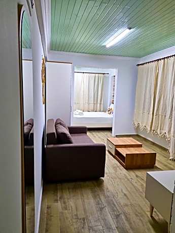 Apartment with Garden View