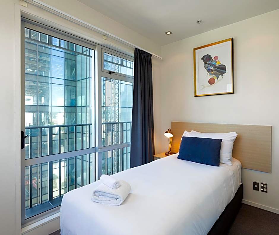 Auckland Harbour Suites