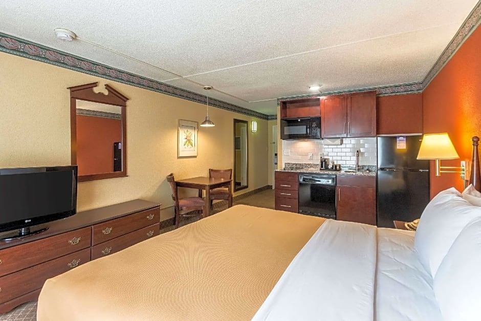 Suburban Extended Stay Hotel Fairmont