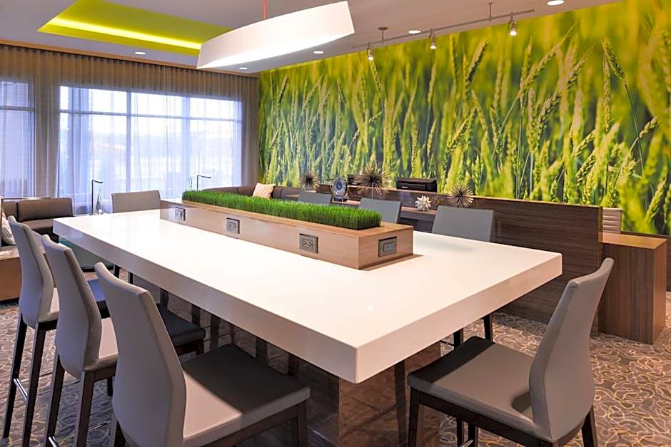 Courtyard by Marriott Saskatoon Airport