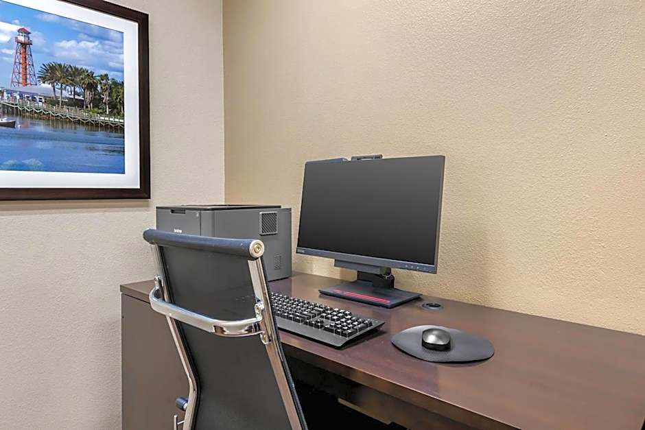 Comfort Inn & Suites Wildwood - The Villages
