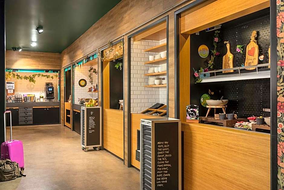 Moxy Glasgow Merchant City