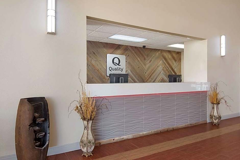 Quality Inn Magnolia