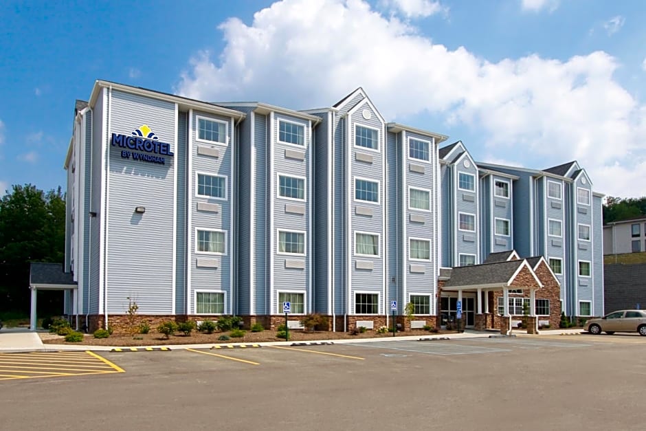 Microtel Inn & Suites By Wyndham Waynesburg