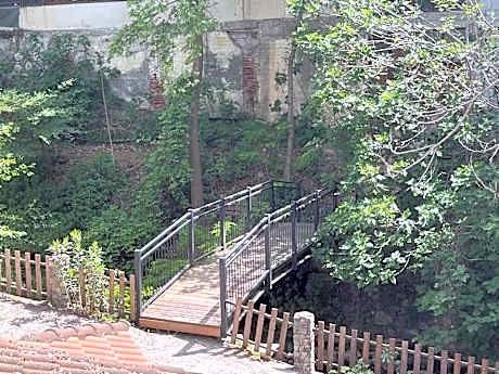 Galata's Bridge Hotel