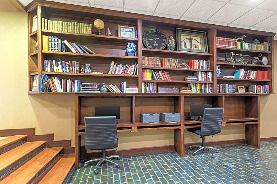 Best Western Plus Wooster Hotel & Conference Center