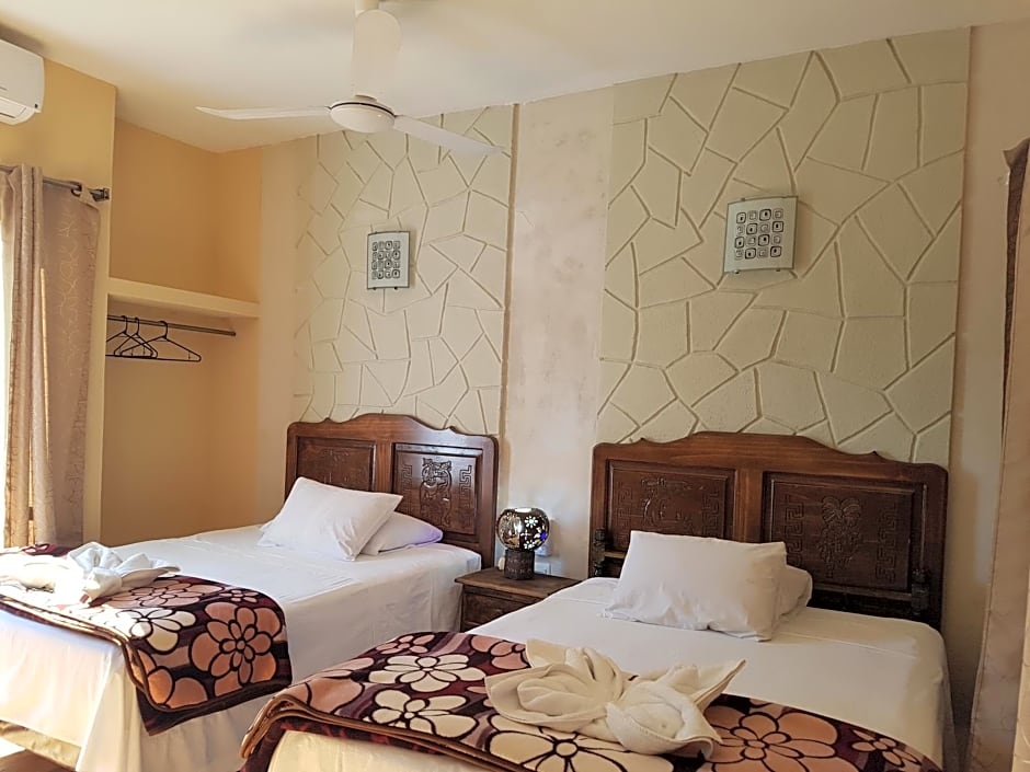Hotel Mayahau Coba