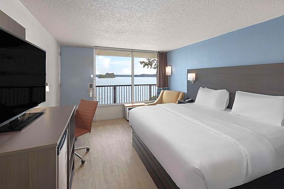 Super 8 by Wyndham Riverside AL