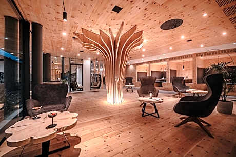 Cristallo Sport & Wellness Hotel