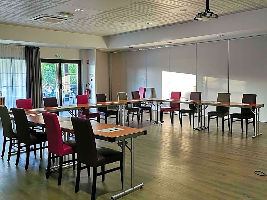 Hotel Ibis Styles Montargis Arboria