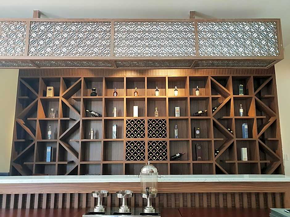 Phu Cuong Beach Hotel