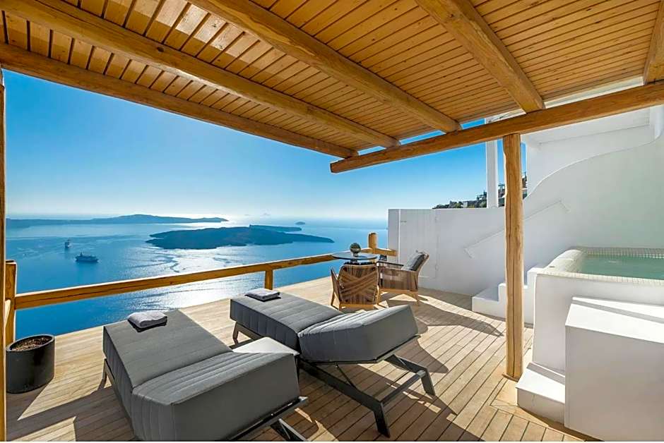 Aqua Luxury Suites Santorini