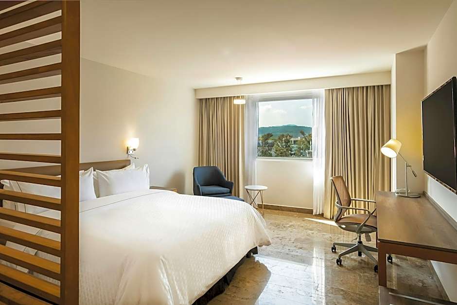 Fiesta Inn Guadalajara Periferico Poniente