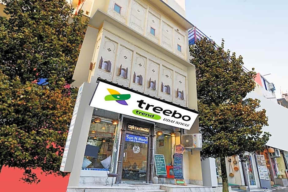 Hotel Udai Niwas - By The Lake