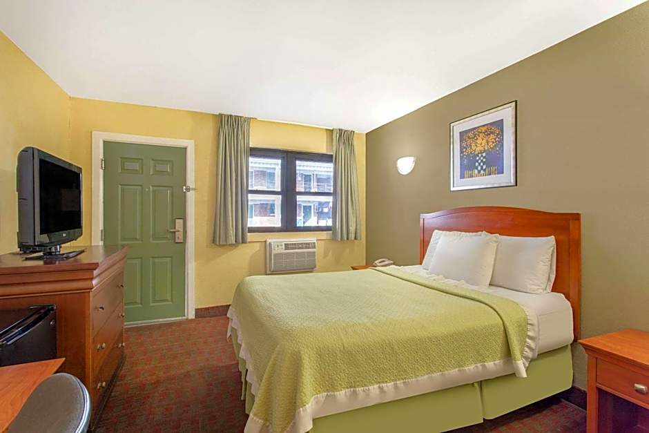 Days Inn by Wyndham Elmsford