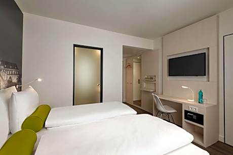 Double Room - Mobility Access/Non-Smoking